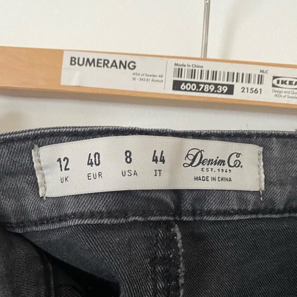 Dark grey skinny jeans with button details - Picture 3 of 3